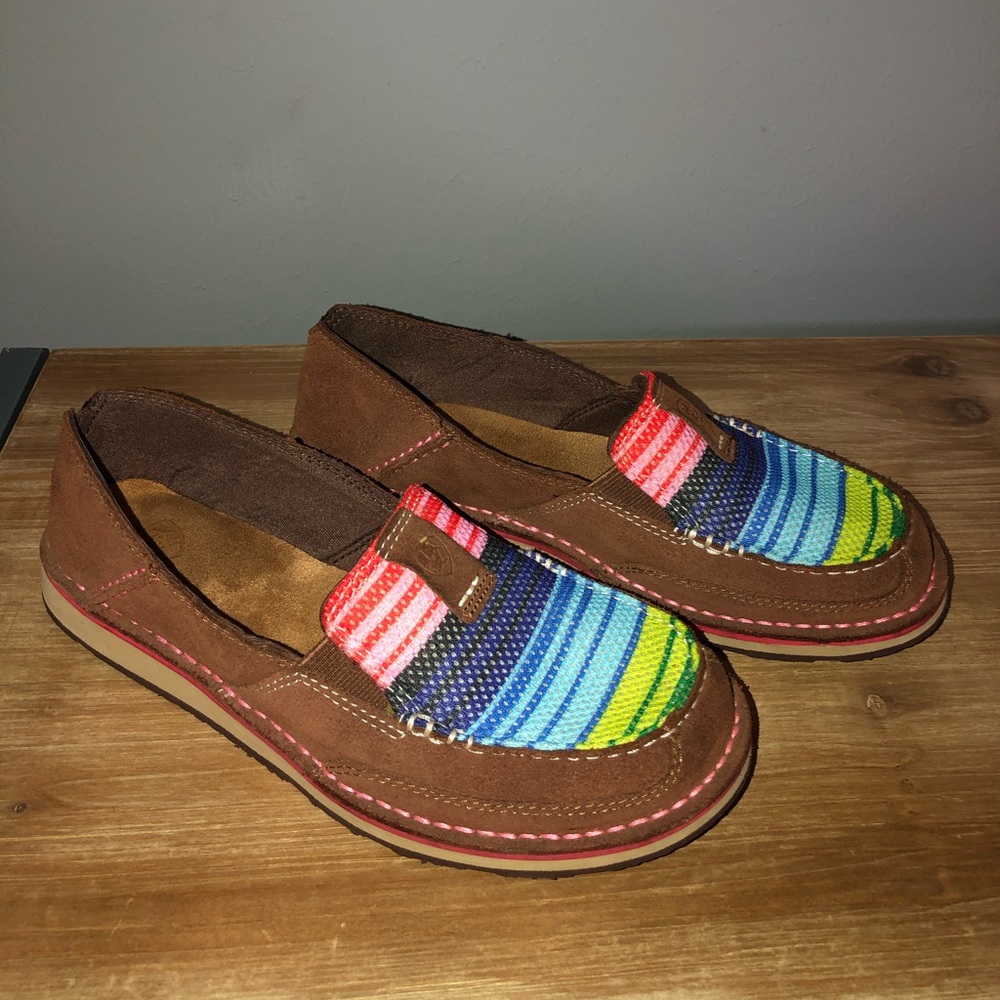 Serape Ariat cruisers